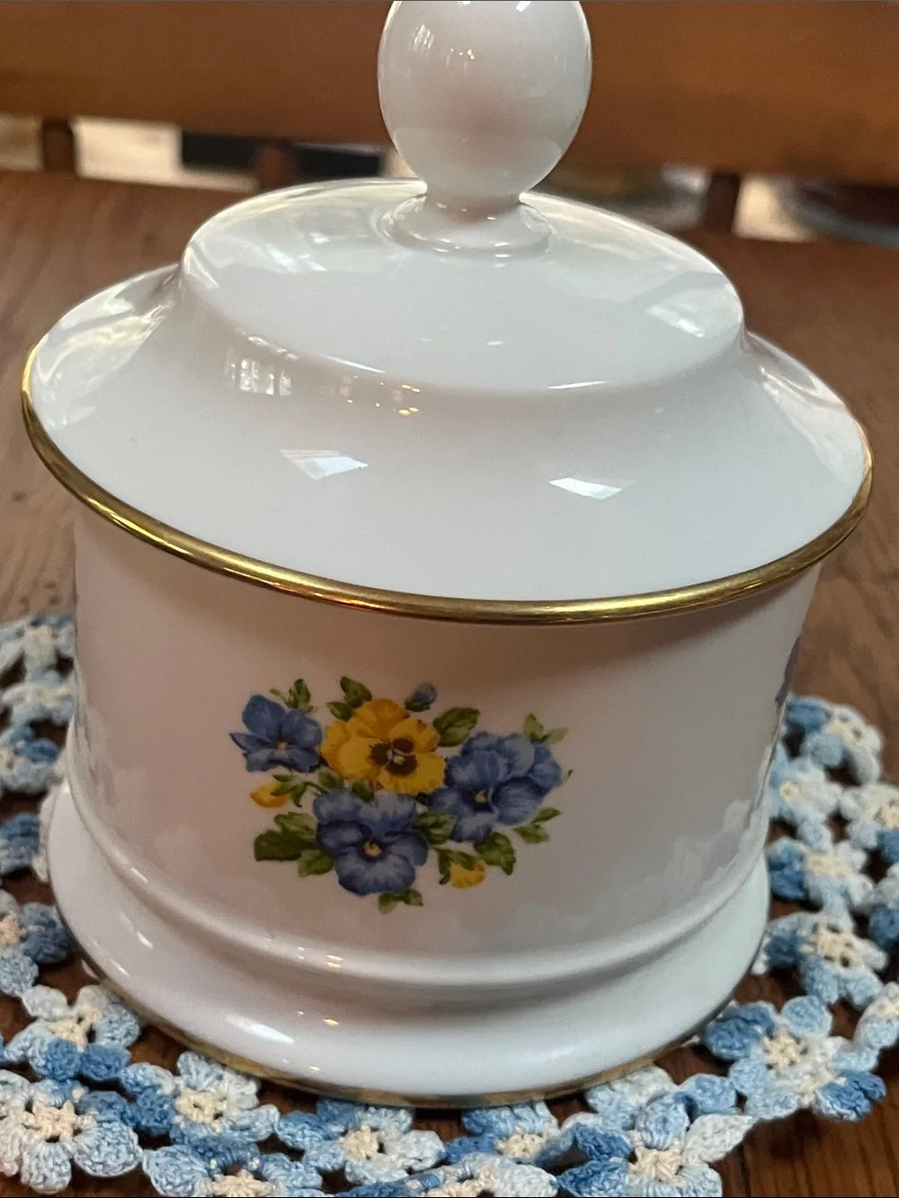 Vintage Kaiser Germany Porcelain Covered Bowl Pansy Floral Fold Trim